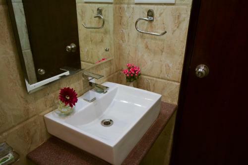 Hotel Central Residency