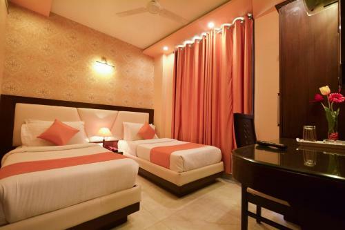 Hotel Central Residency