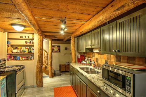 Hotel Canyon Of The Ancients Guest Ranch