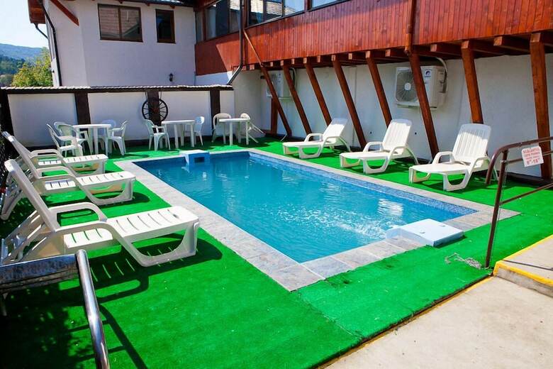 Hostal Casa Bazna