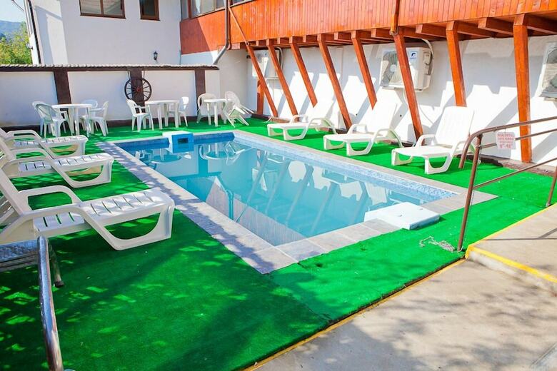 Hostal Casa Bazna