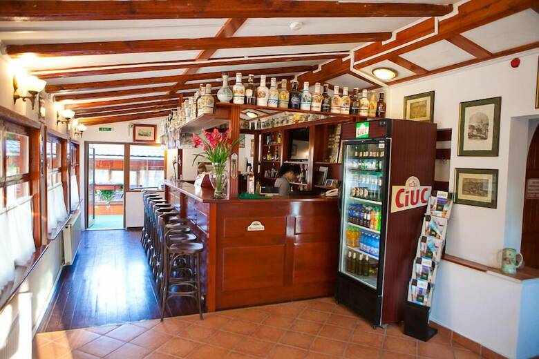 Hostal Casa Bazna
