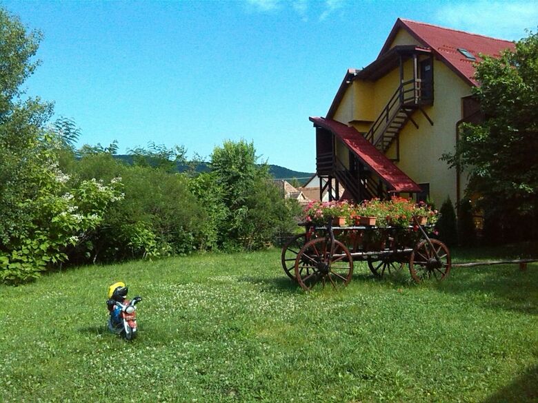 Hostal Casa Bazna