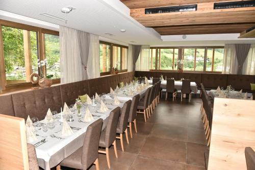 Hostal Pension Gasthof Haselstaude