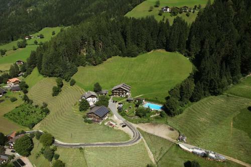 Hostal Pension Gasthof Haselstaude