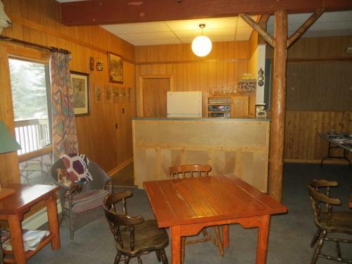 Hotel Black Cat Guest Ranch