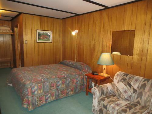 Hotel Black Cat Guest Ranch