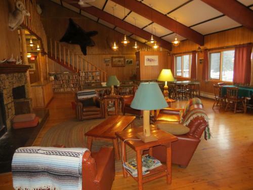 Hotel Black Cat Guest Ranch