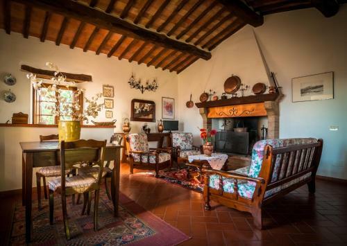 Hostal Holiday Home Arpicella