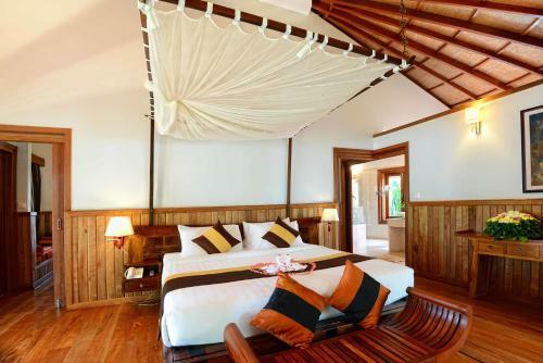 Hotel Nataya Round House Coral Bay Resort