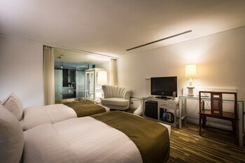 Mai Hotel