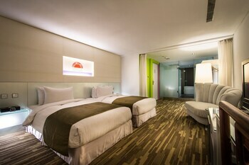 Mai Hotel