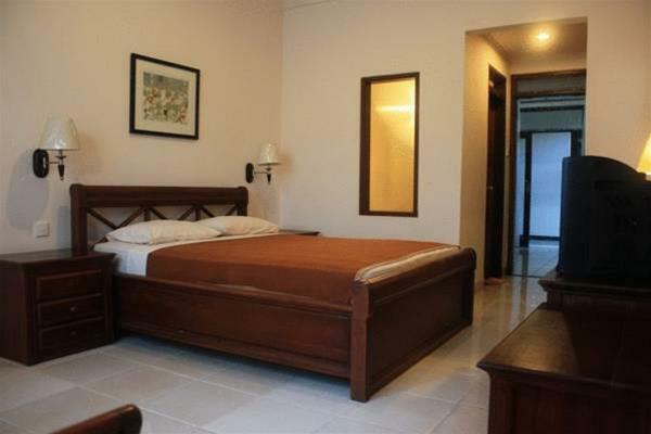 Hotel Nirwana Suites