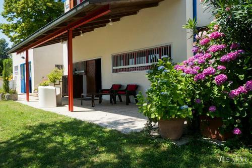 Hostal Villa Moni