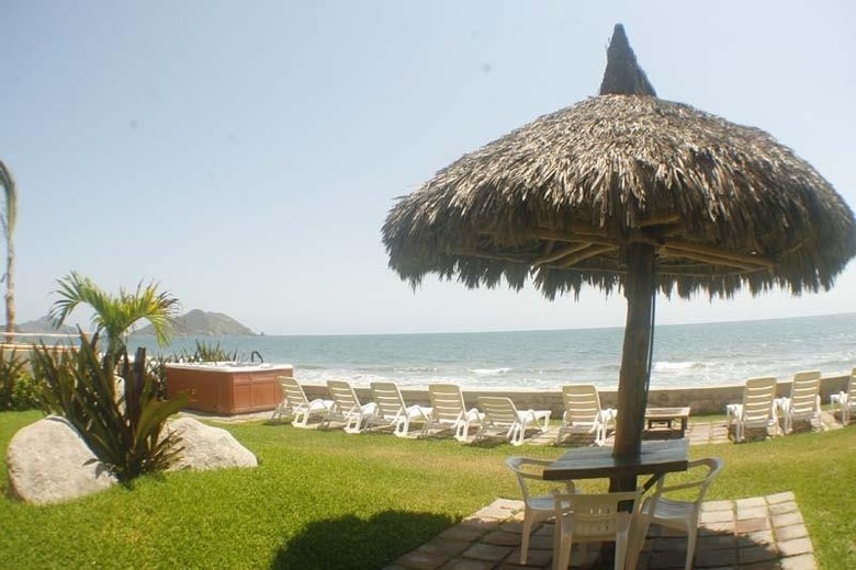 Villa El Rancho Green Resort