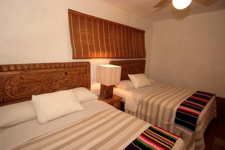 Villa El Rancho Green Resort