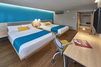 Hotel City Express Suites Quer�taro