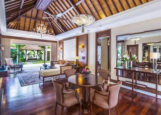 Hotel Laguna Resort And Spa