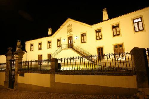 Hostal Solar De Chacim - Turismo De Habita��o