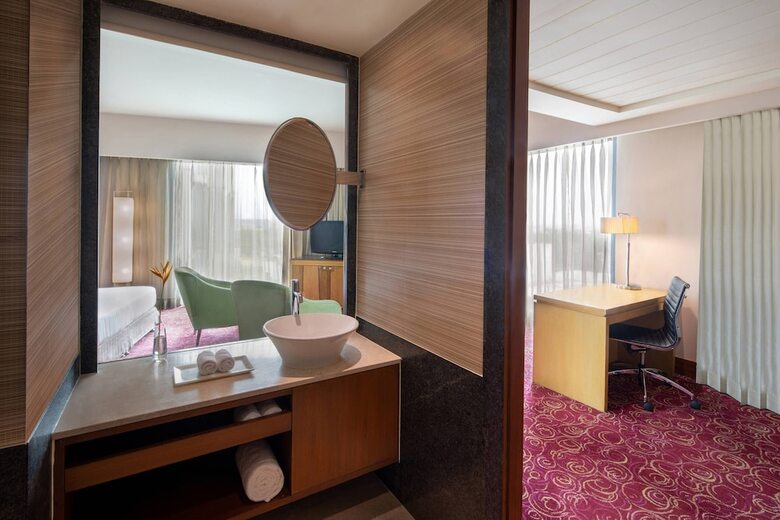 Hotel Courtyard By Marriott Hyderabad