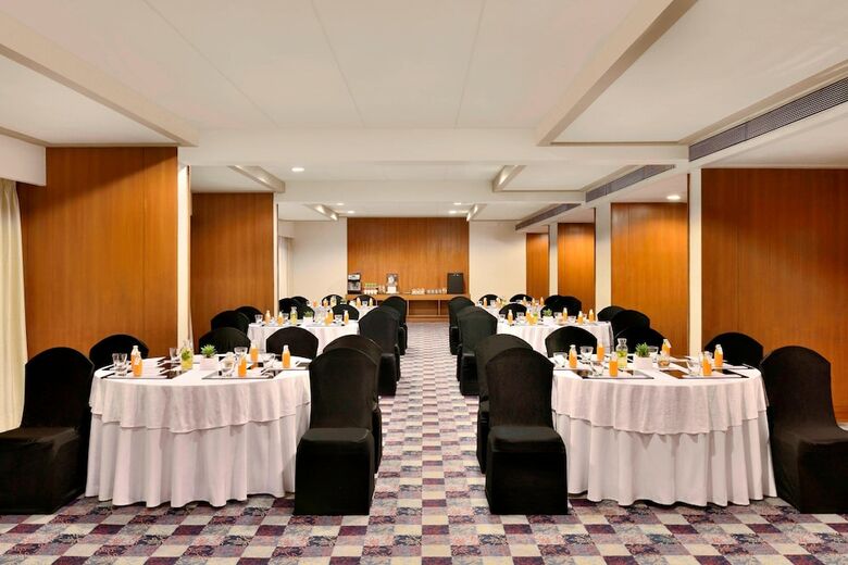 Hotel Courtyard By Marriott Hyderabad