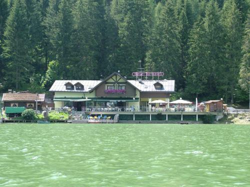 Apartamento Appartamenti Chalet Al Lago
