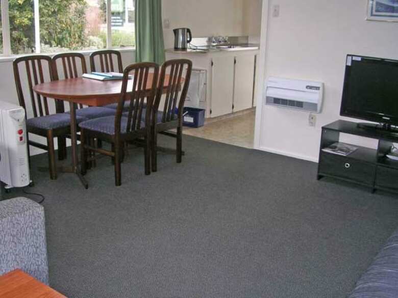 Alexandra Garden Court Motel