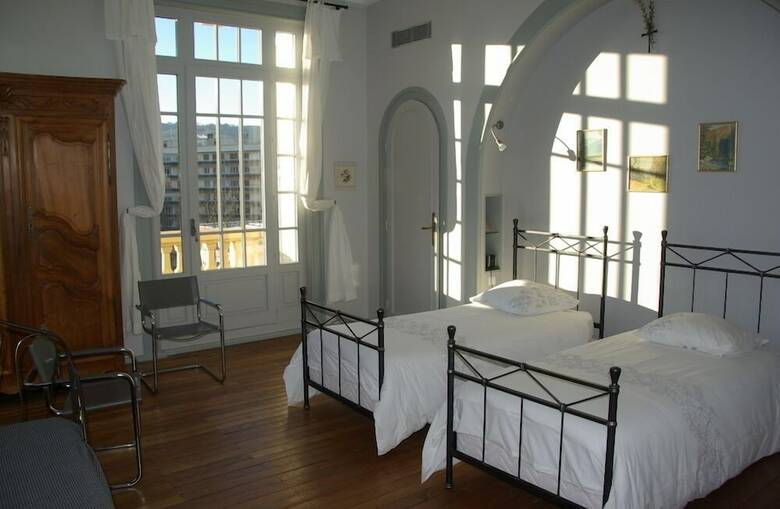 Hostal Villa Roassieux