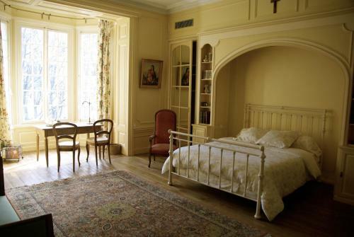Hostal Villa Roassieux