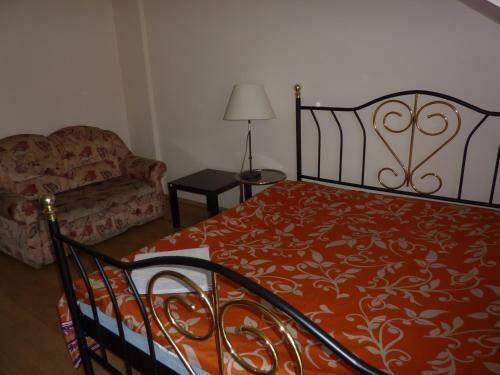 Hostal Dandelion B&B