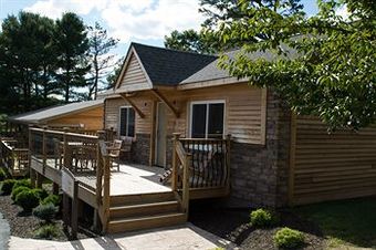 Hotel Bushkill Inn & Conference Center