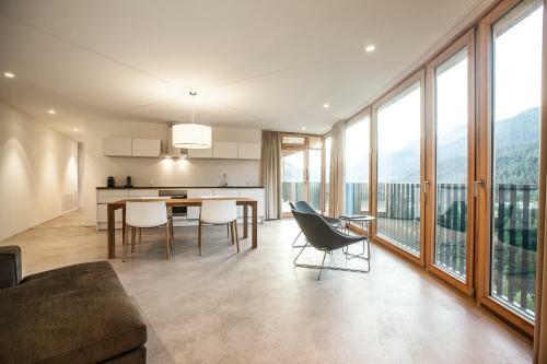Hotel Arnica Scuol