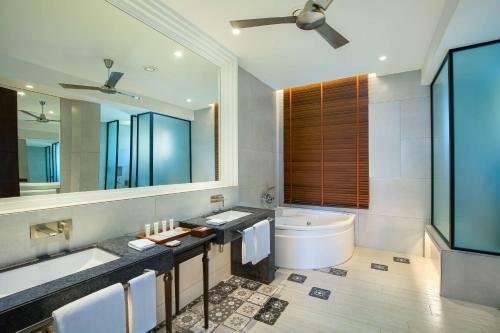 Hotel Radisson Resort Pondicherry Bay
