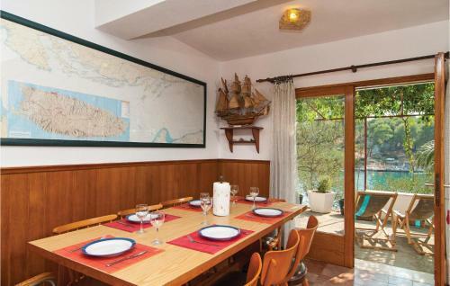 Holiday Home Milna Uvala Makarac