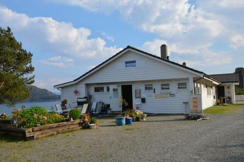 Langenuen Motel & Camping