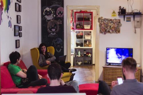 The Cozyness Downtown Hostel