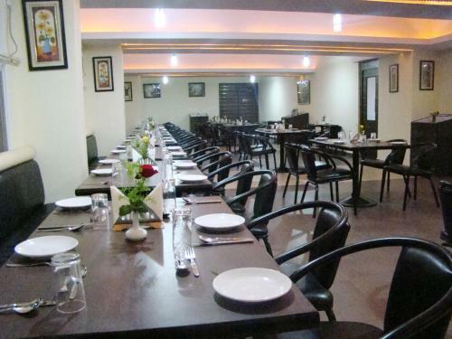 Hotel Grand Bee