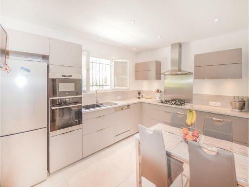 Holiday Home St.cezaire Ef-1555