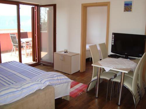 Apartments Josip