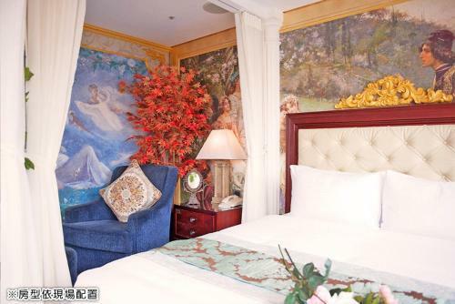 Lake Hotel