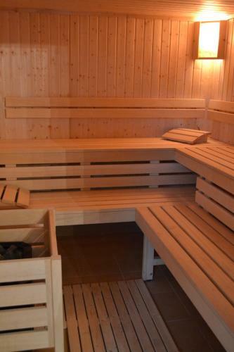 Borowinowy Zdr�j Hotel Wellness Spa & Conference