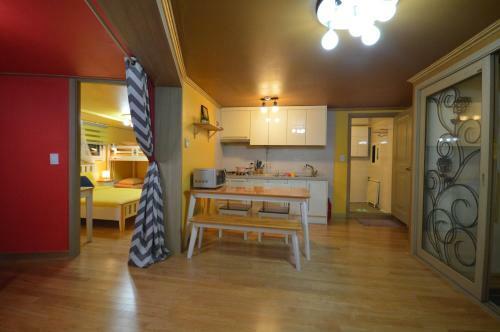 Hostal Han River Guesthouse In Seoul