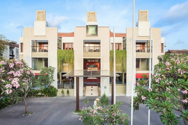 Hotel All Seasons Resort(deluxe)