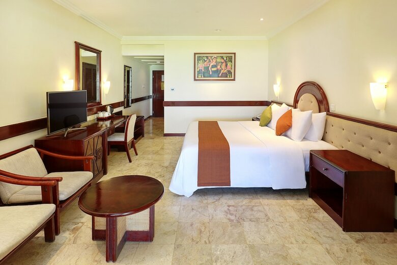 Hotel Discovery Kartika Plaza