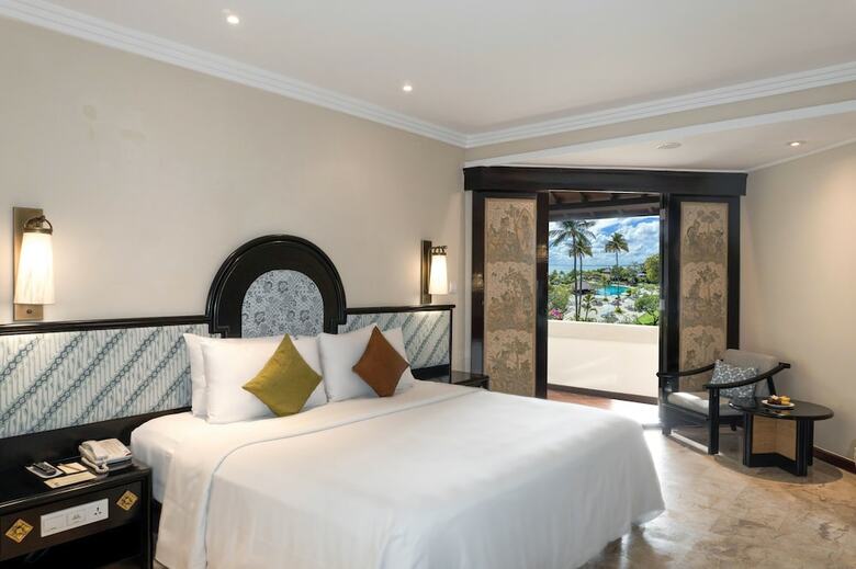 Hotel Discovery Kartika Plaza