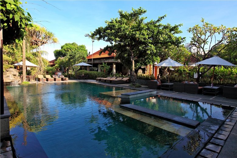 Hotel Adi Dharma Cottages