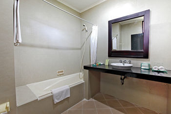 Hotel Adi Dharma Cottages
