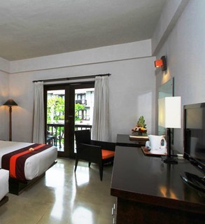 Lokha Legian Hotel
