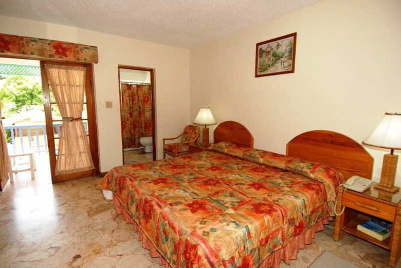 Hotel Toby's Resort