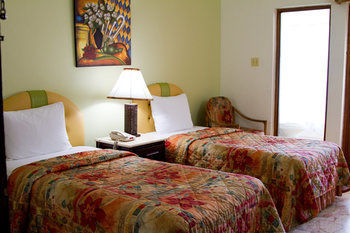 Hotel Toby's Resort